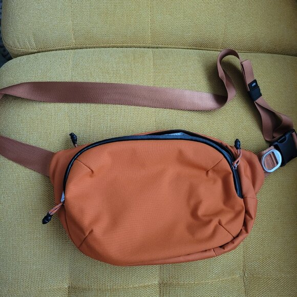 Orbitkey Urban Sling 6L - Picture 6 of 6